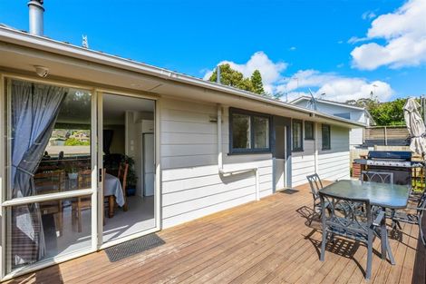 Photo of property in 84 Advene Road, Cockle Bay, Auckland, 2014