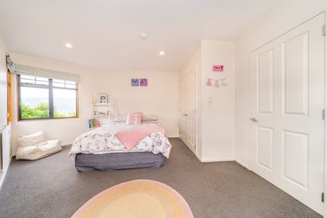 Photo of property in 3 Birkinshaw Grove, Riverstone Terraces, Upper Hutt, 5018