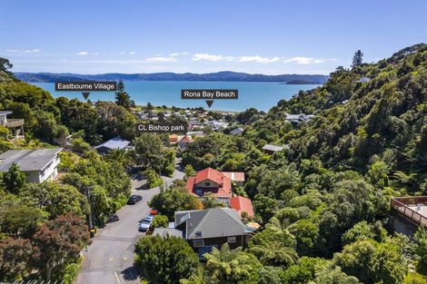 Photo of property in 41 Rona Street, Eastbourne, Lower Hutt, 5013