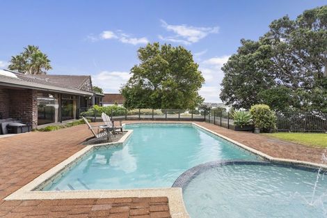 Photo of property in 19 Sanctuary Point, Sunnyhills, Auckland, 2010