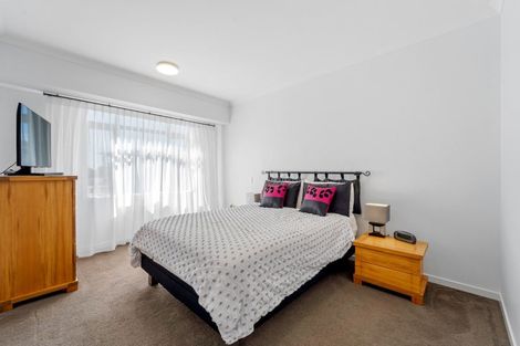 Photo of property in 78 Panorama Heights, Orewa, 0931