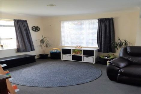 Photo of property in 11 Thornlea Drive, Welcome Bay, Tauranga, 3112