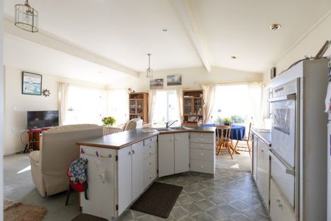 Photo of property in 259 Whirinaki Road, Eskdale, Napier, 4182