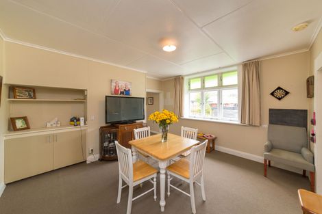 Photo of property in 132 College Street, Awapuni, Palmerston North, 4412
