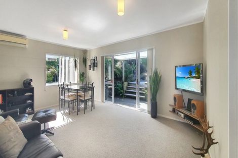 Photo of property in 43a Central Park Drive, Te Atatu South, Auckland, 0610