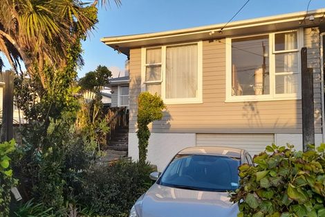 Photo of property in 40a Herewini Street, Titahi Bay, Porirua, 5022