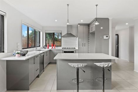 Photo of property in 35 Tarapiroe Avenue, Takanini, 2112