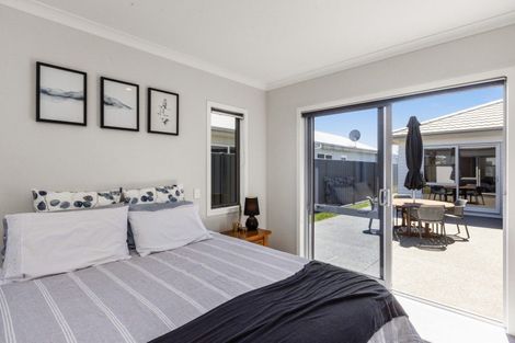 Photo of property in 22 Young Place, Taradale, Napier, 4112