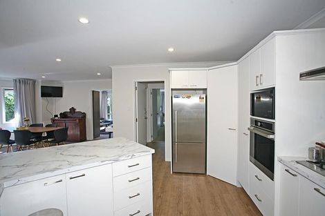 Photo of property in 408a Memorial Avenue, Burnside, Christchurch, 8053