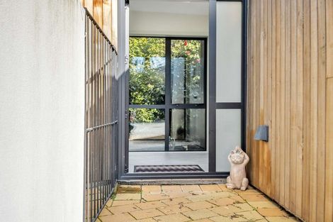 Photo of property in 3/48 Mcfaddens Road, St Albans, Christchurch, 8052