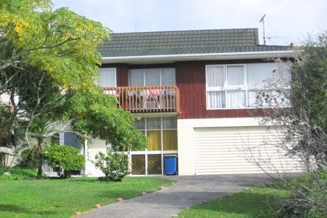 Photo of property in 66 Mayfair Crescent, Mairangi Bay, Auckland, 0630