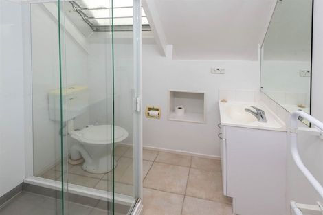 Photo of property in 2/9 Askew Place, Farm Cove, Auckland, 2012