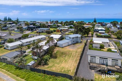 Photo of property in 30 Hillview Road, Waihi Beach, 3611
