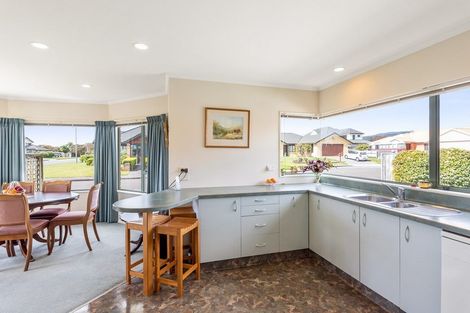 Photo of property in 2 Kaye's Place, Paraparaumu Beach, Paraparaumu, 5032