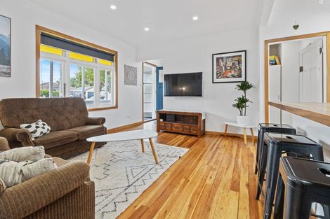 Photo of property in 33 Claude Street, Fairfield, Hamilton, 3214