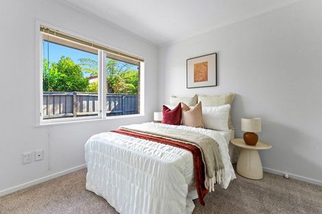 Photo of property in 55a Pigeon Mountain Road, Half Moon Bay, Auckland, 2012