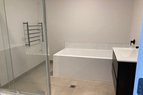 Photo of property in 2/60 Hayfield Way, Karaka, Papakura, 2580