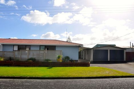 Photo of property in 4b Scott Street, Waihi Beach, 3611