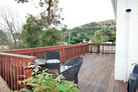 Photo of property in 18 Ocean Road, Paekakariki, 5034