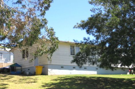 Photo of property in 30 Taurus Crescent, Beach Haven, Auckland, 0626