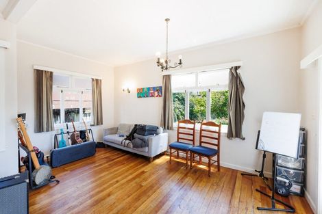 Photo of property in 859 Main Street, Roslyn, Palmerston North, 4414