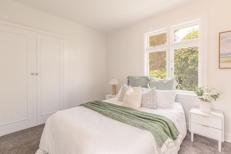 Photo of property in 25 Derrett Place, Saint Martins, Christchurch, 8022