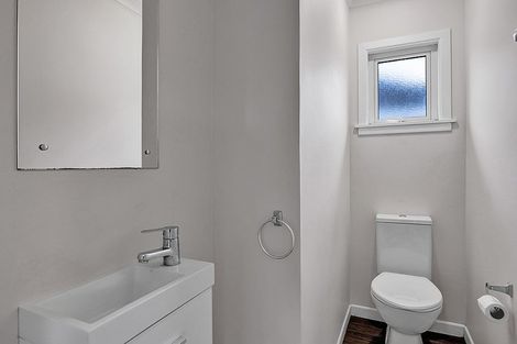 Photo of property in 40 Doralto Road, Frankleigh Park, New Plymouth, 4310