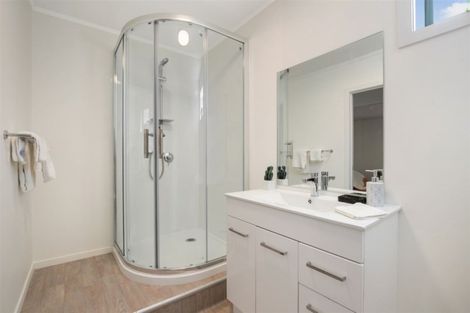 Photo of property in 45 Matuhi Rise, Henderson, Auckland, 0612