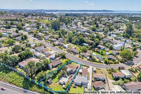 Photo of property in 18 Cedar Heights Avenue, Massey, Auckland, 0614
