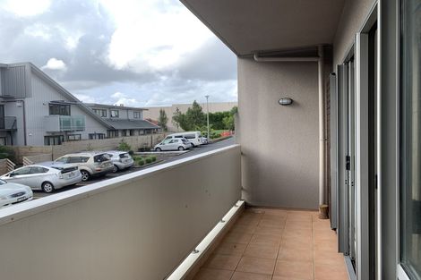 Photo of property in 30/8c Westward Ho Road, Glen Eden, Auckland, 0602