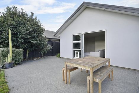 Photo of property in 52 Helmore Street, Rangiora, 7400