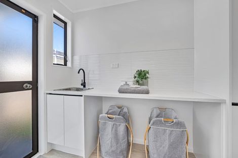 Photo of property in 3/10 Ebenezer Way, Clendon Park, Auckland, 2103