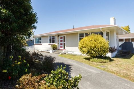 Photo of property in 35 Karamea Crescent, Kelvin Grove, Palmerston North, 4414