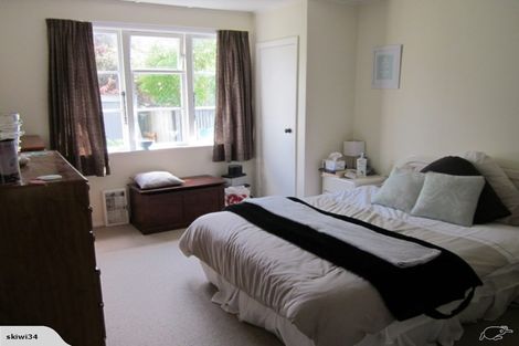 Photo of property in 35 Atiawa Crescent, Waiwhetu, Lower Hutt, 5010