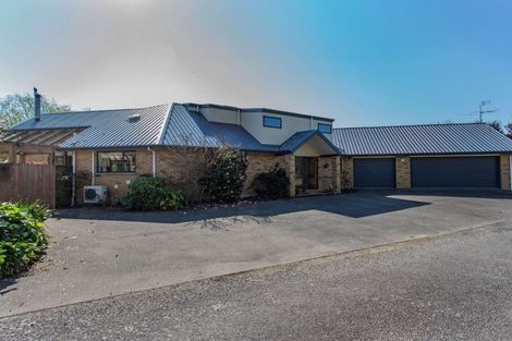 Photo of property in 11 Cedar Place, Amberley, 7410