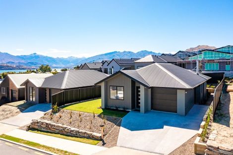 Photo of property in 6 Tuohy Lane, Wanaka, 9305