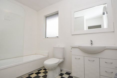 Photo of property in 14 Baillie Crescent, Carterton, 5713