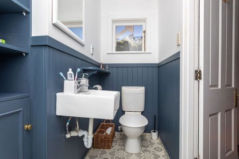 Photo of property in 2 Aerodrome Road, Dannevirke, 4972