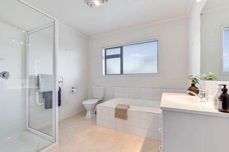 Photo of property in 7 Milbrook Place, Chartwell, Hamilton, 3210