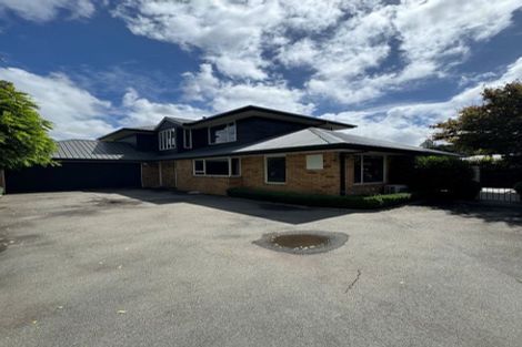 Photo of property in 2/281 Memorial Avenue, Burnside, Christchurch, 8053