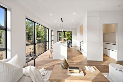 Photo of property in 26b Gulf Harbour Drive, Gulf Harbour, Whangaparaoa, 0930