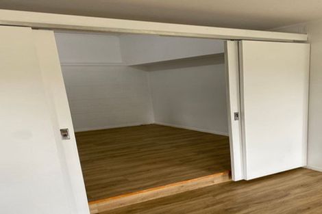 Photo of property in 70 Robbies Road, Shelly Park, Auckland, 2014