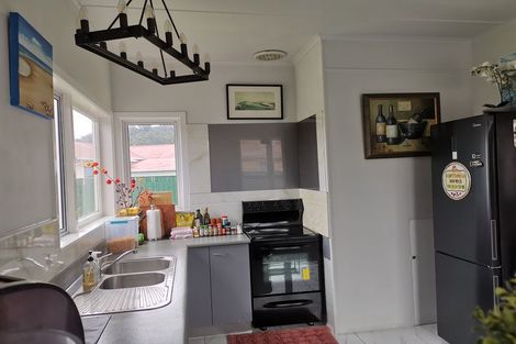 Photo of property in 7 Isobel Street, Fairy Springs, Rotorua, 3015