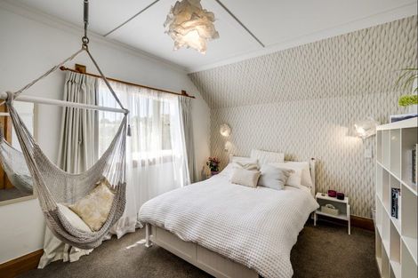 Photo of property in 1 Lambton Road, Hospital Hill, Napier, 4110