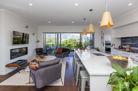 Photo of property in 3 Lamont Place, Waikanae, 5036