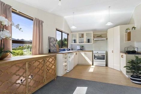 Photo of property in 9a Dart Place, Fernhill, Queenstown, 9300