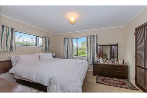 Photo of property in 2/66 Ocean View Road, Northcote, Auckland, 0627