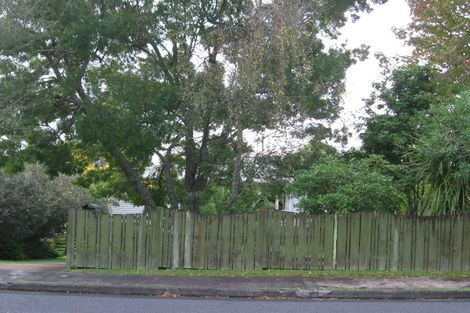 Photo of property in 13 Sherwood Avenue, Te Atatu South, Auckland, 0610