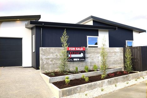 Photo of property in 92 Freedom Drive, Kelvin Grove, Palmerston North, 4470