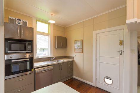 Photo of property in 132 College Street, Awapuni, Palmerston North, 4412